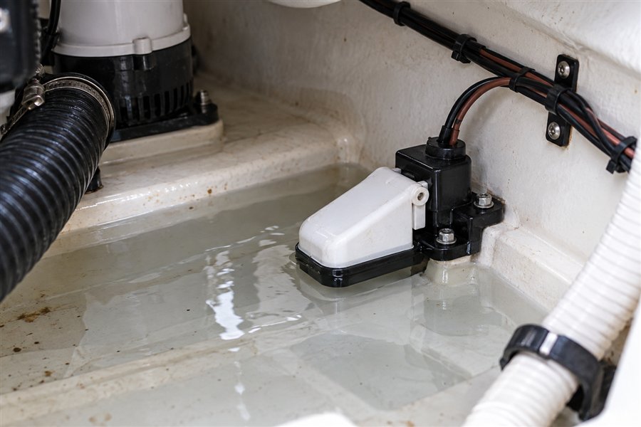 Galleggiante che rileva acqua nella sentina